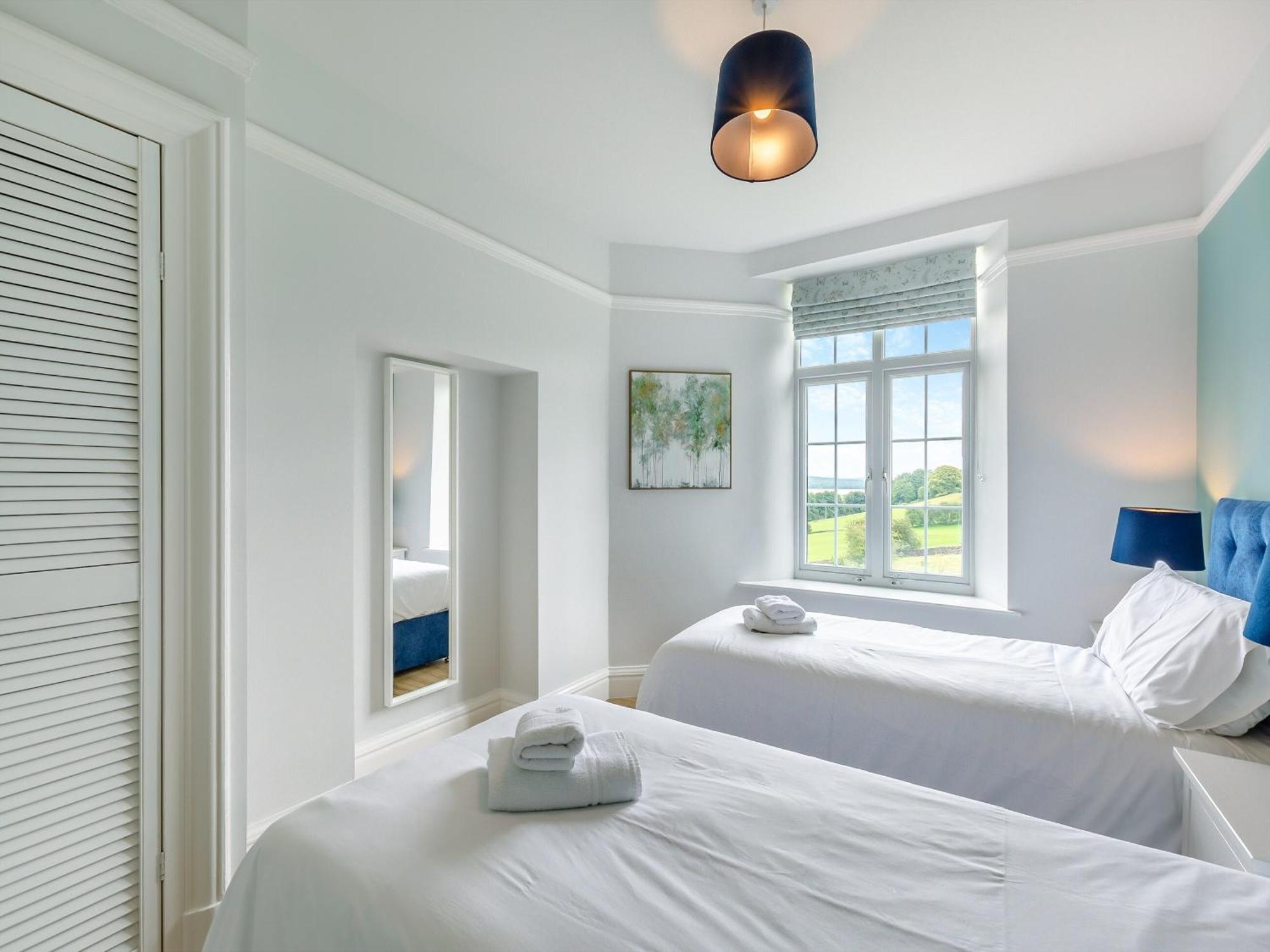 Baycliff Apartment Lindale ภายนอก รูปภาพ